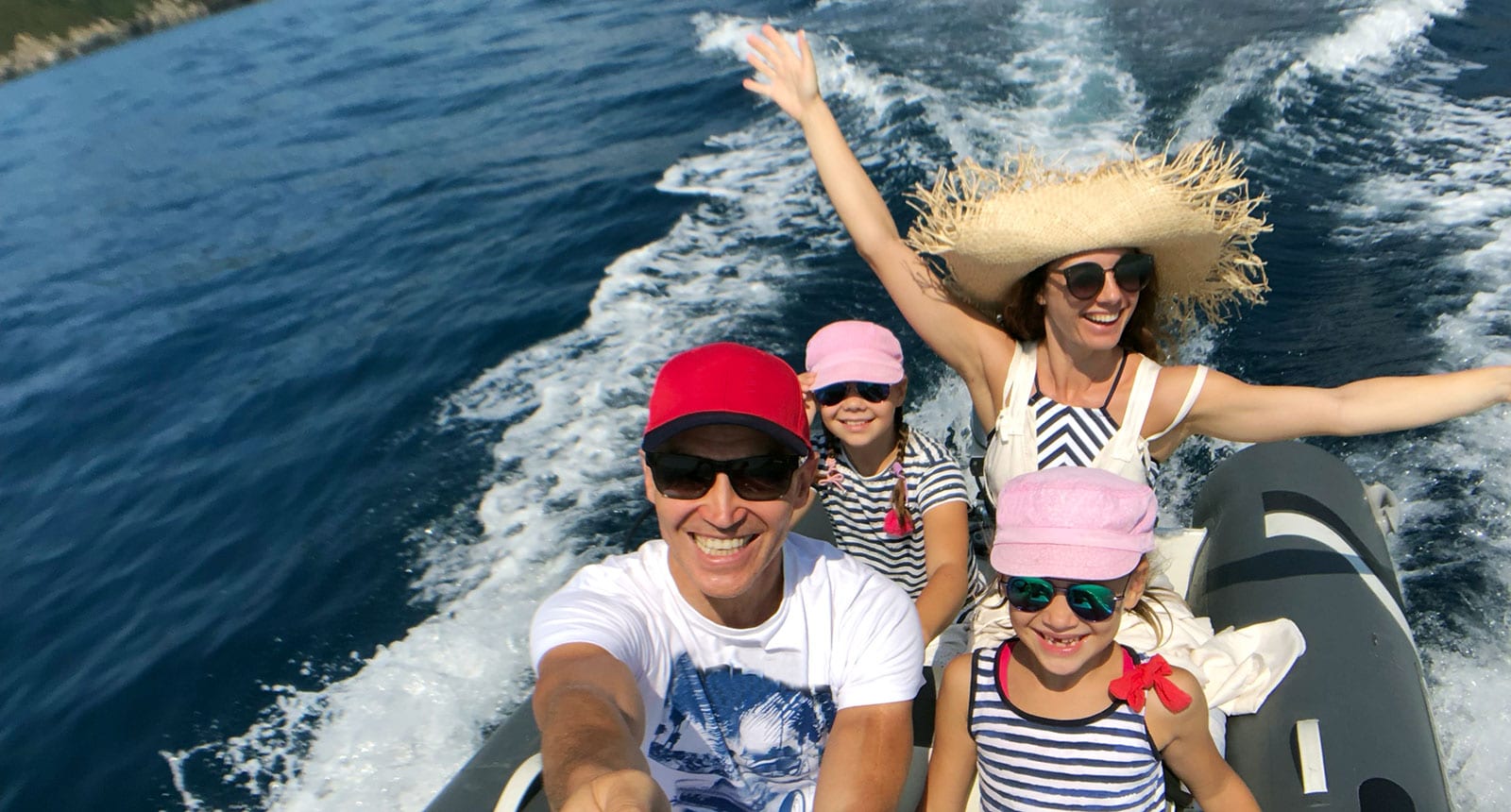 Family boat trips in Corfu